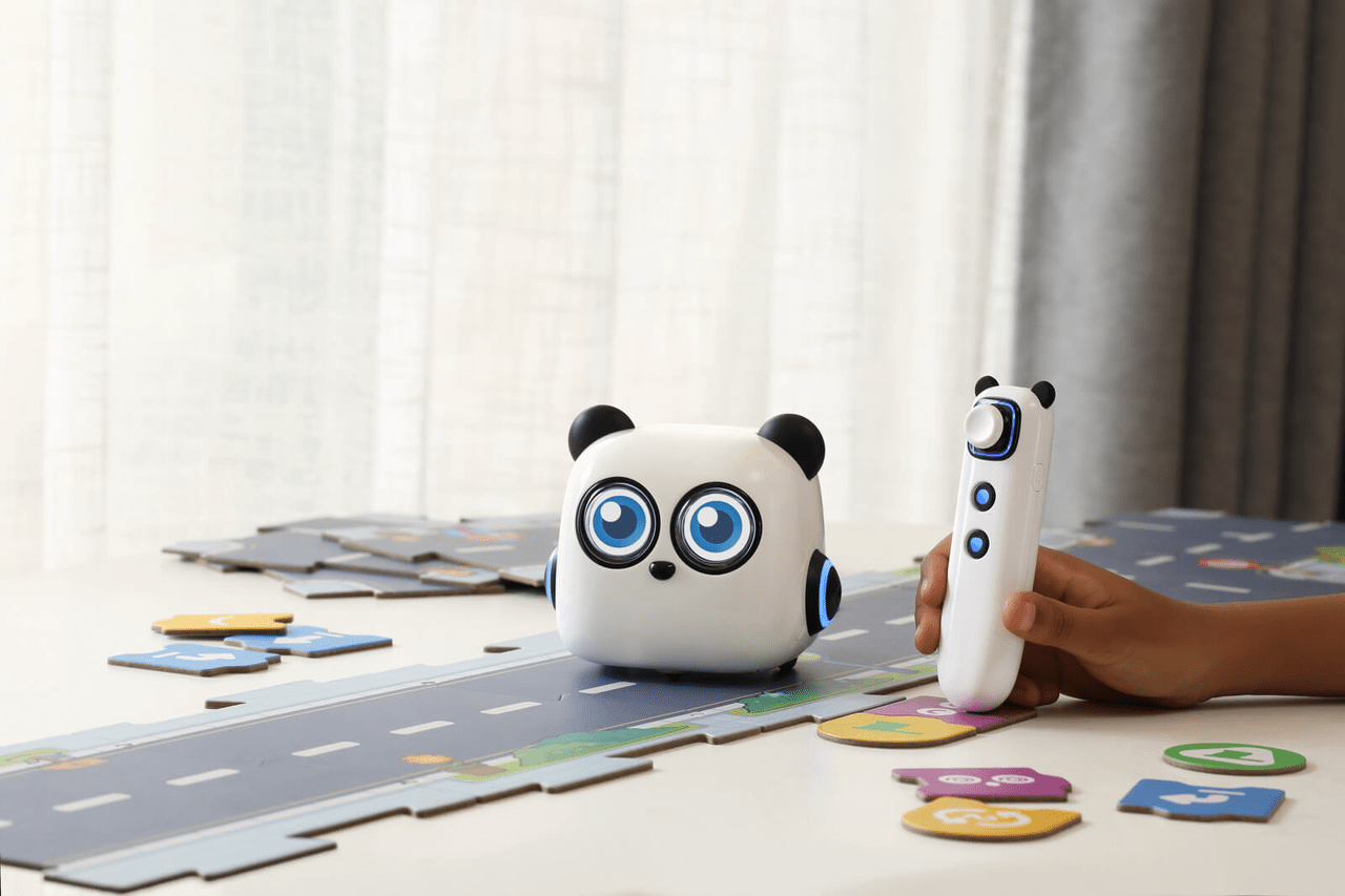 The Ultimate Guide to The Best Kids Coding Robots – Makeblock
